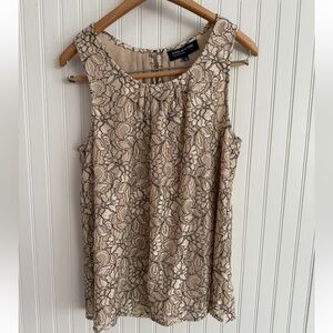 Jones New York Lace Top Size 8 Black and Tan